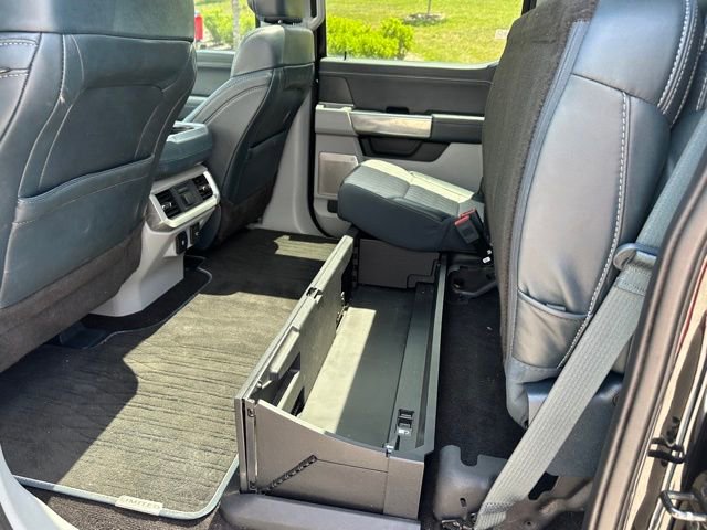 Used 2022 Ford F150 Limited image 10