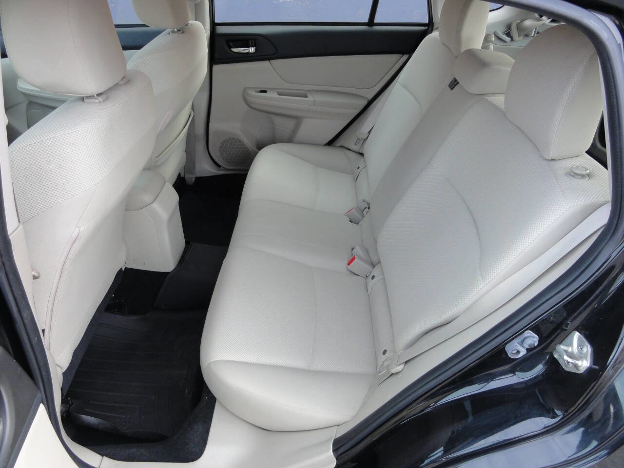 Used 2014 Subaru Impreza 2.0i Premium image 29