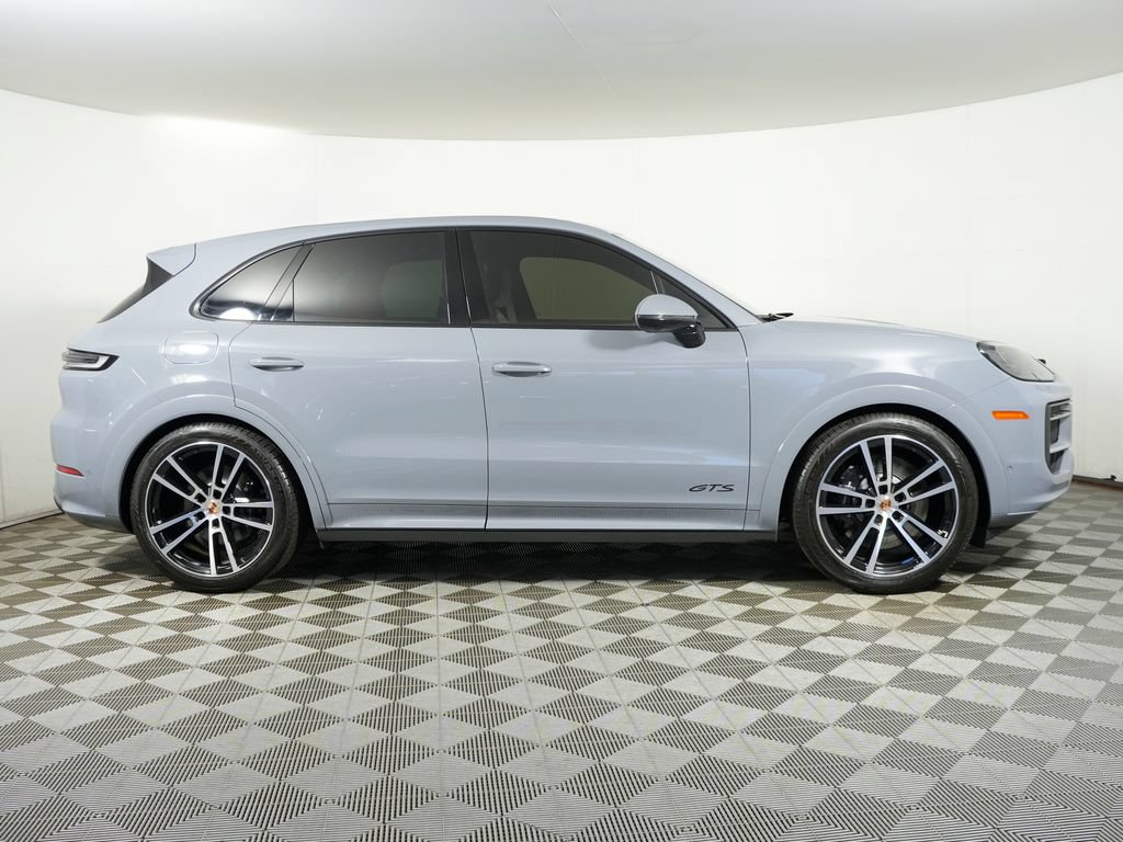 Certified 2025 Porsche Cayenne GTS AWD/4WD image 8