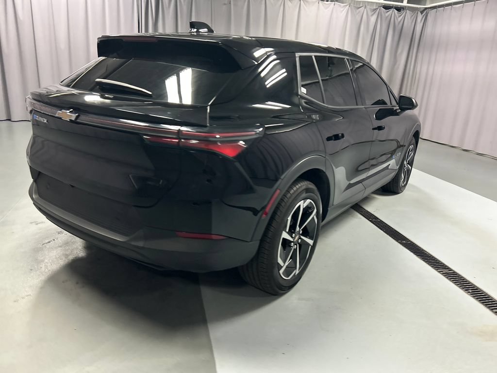 Used 2025 Chevrolet Equinox EV LT FWD image 7