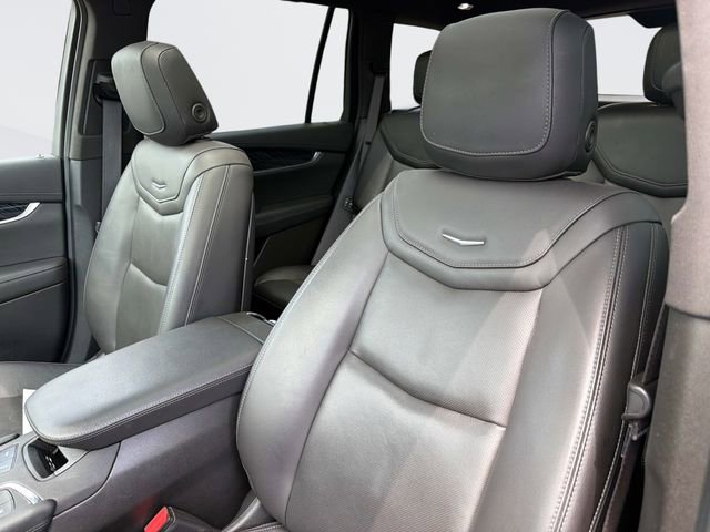 Used 2024 Cadillac XT6 Premium Luxury w/ Technology Package AWD/4WD image 24