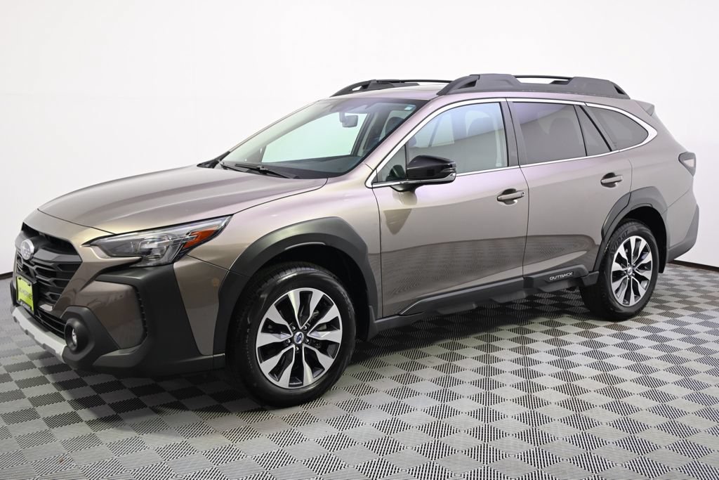 Used 2024 Subaru Outback Limited XT AWD/4WD image 2