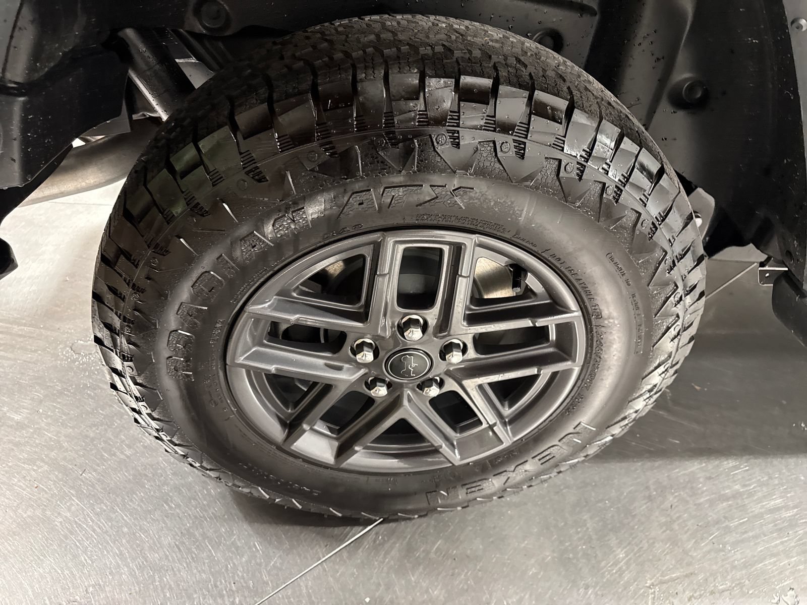 Used 2025 Jeep Wrangler Unlimited Sport AWD/4WD image 12