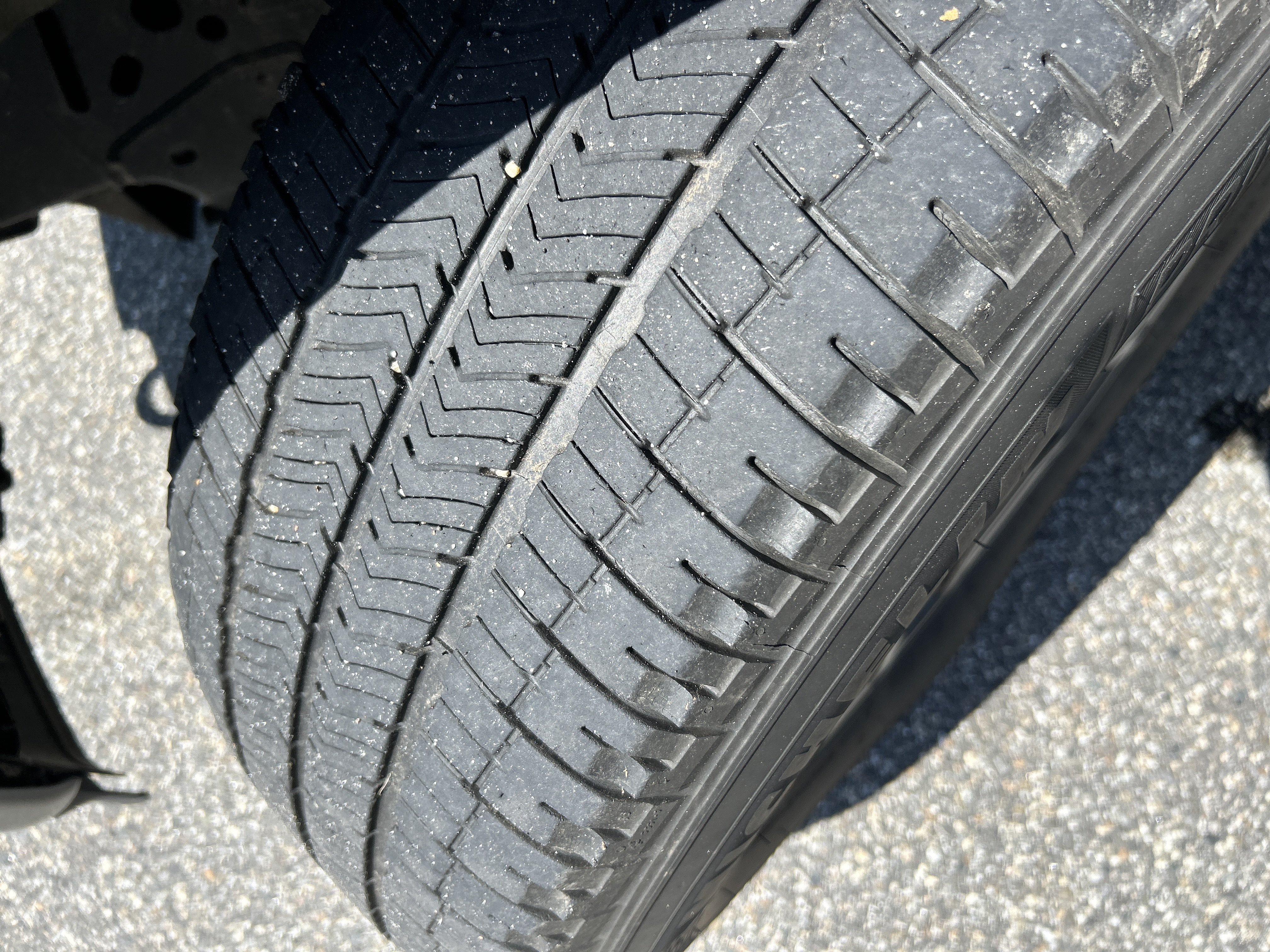 Used 2023 Ford F150 Lightning XLT AWD/4WD image 13