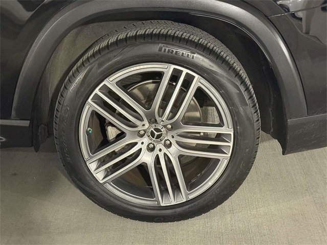 Used 2022 Mercedes-Benz GLS 450 4MATIC image 13