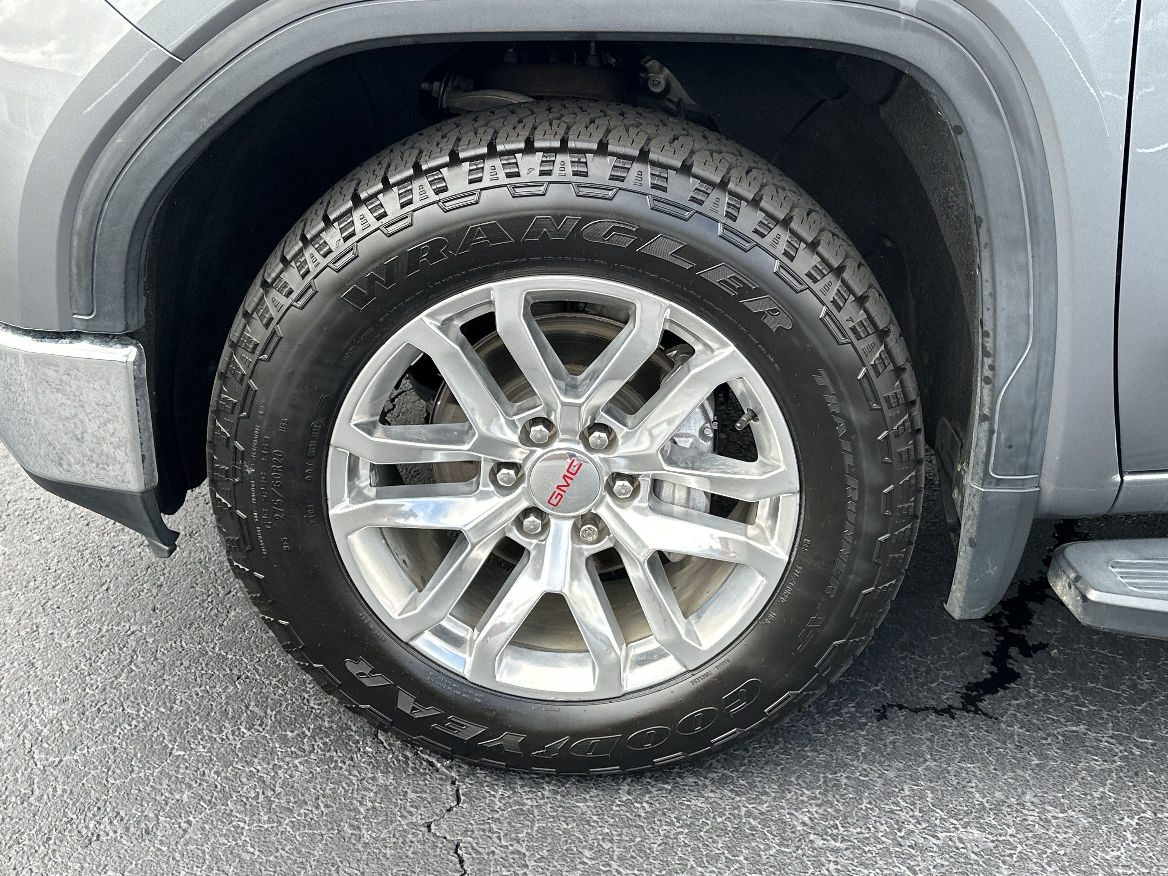 Used 2019 GMC Sierra 1500 SLT w/ SLT Premium Plus Package AWD/4WD image 11