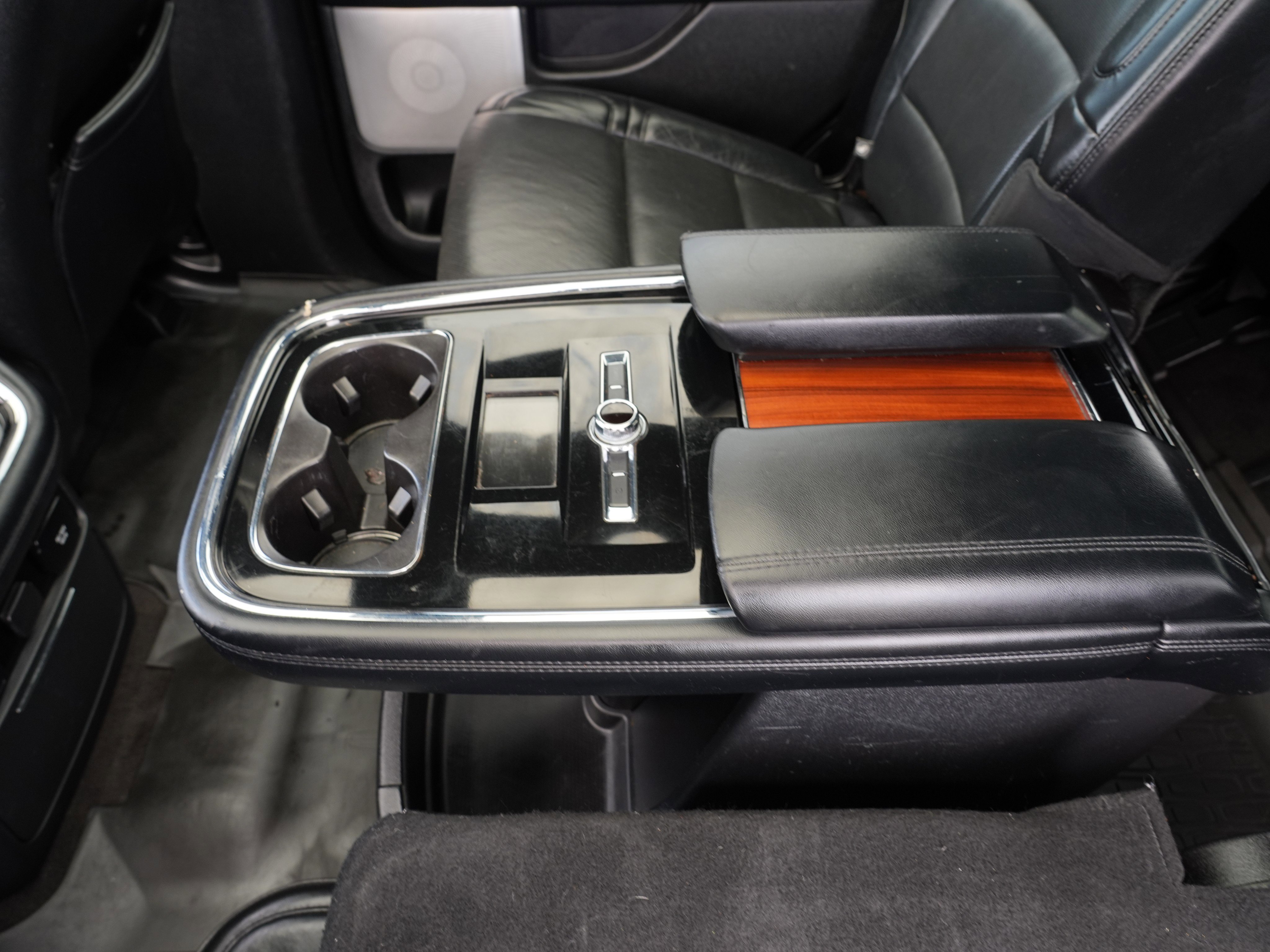 Used 2019 Lincoln Navigator Reserve AWD/4WD image 24