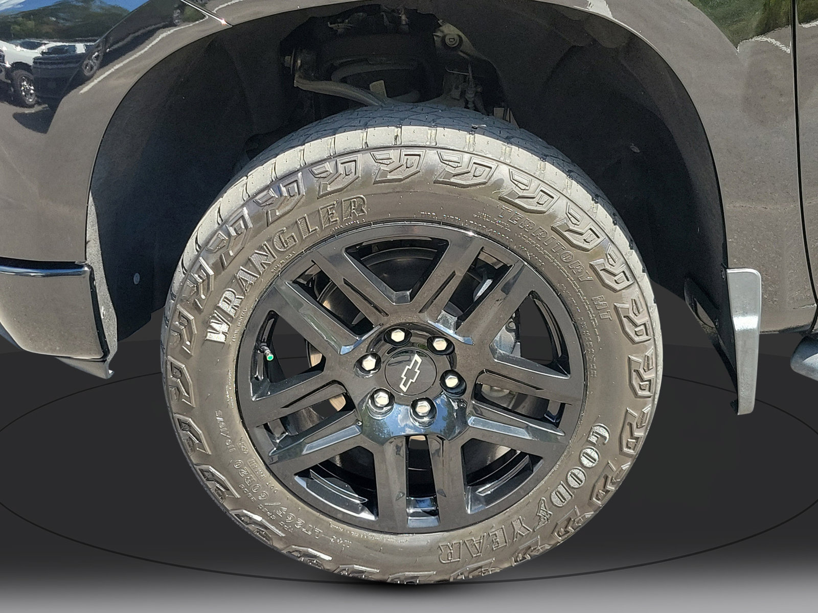 Used 2024 Chevrolet Silverado 1500 LT Trail Boss w/ LT Trail Boss Premium Package AWD/4WD image 9
