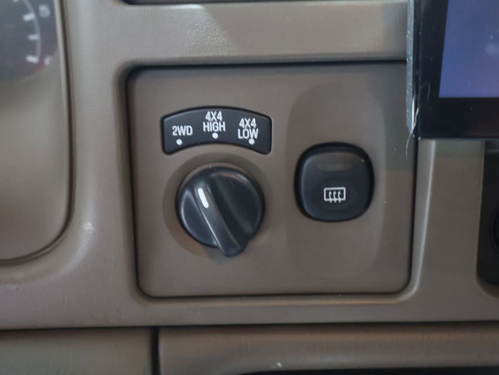 Used 2000 Ford Excursion Limited image 28