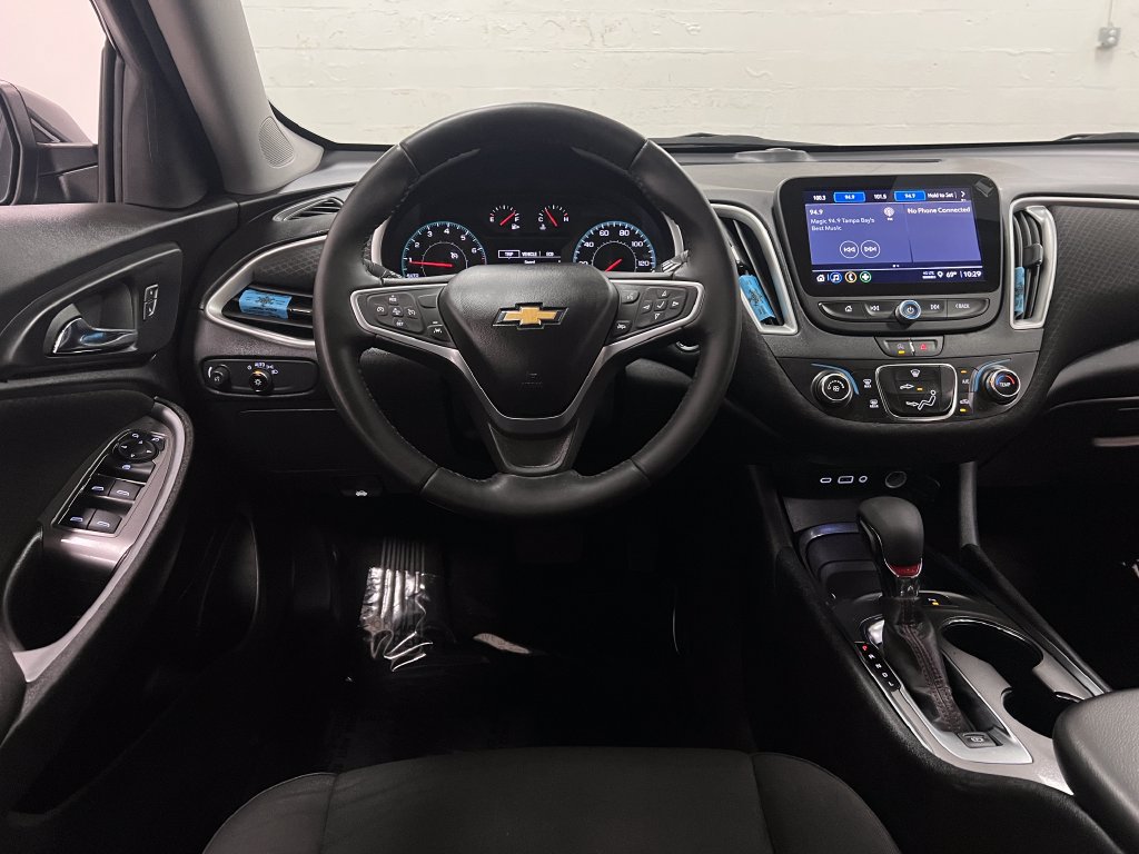 Used 2022 Chevrolet Malibu RS FWD image 13