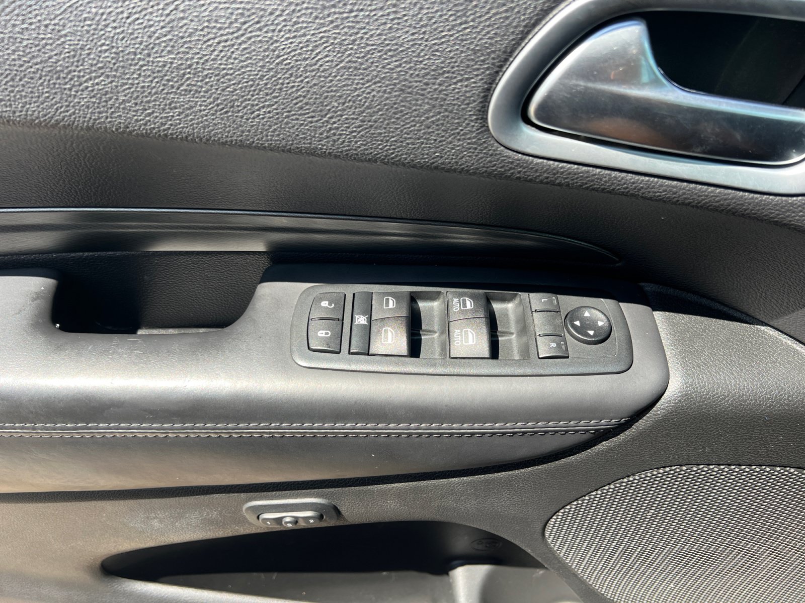 Used 2020 Dodge Durango Citadel w/ Technology Group RWD image 29