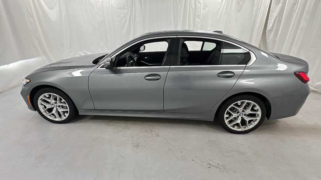 Used 2025 BMW 330i xDrive Sedan image 6