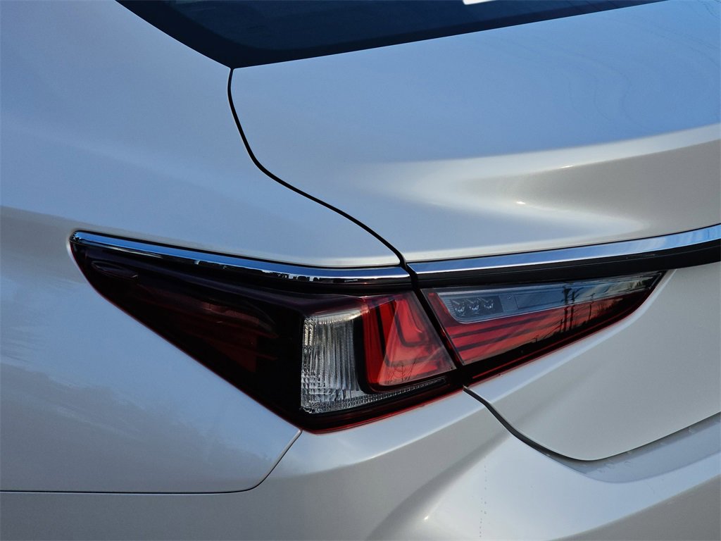New 2025 Lexus ES 350 w/ Premium Package image 34