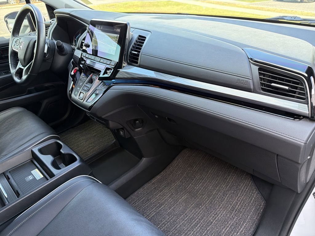 Used 2022 Honda Odyssey Elite image 9