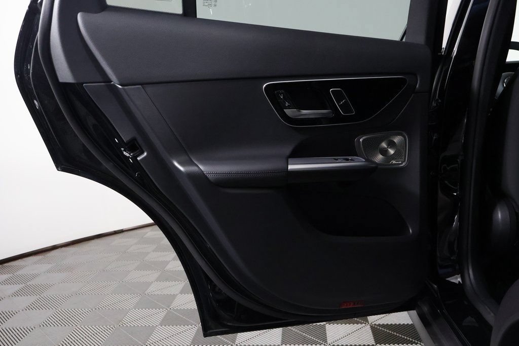 Certified 2025 Mercedes-Benz GLC 350e 4MATIC image 13