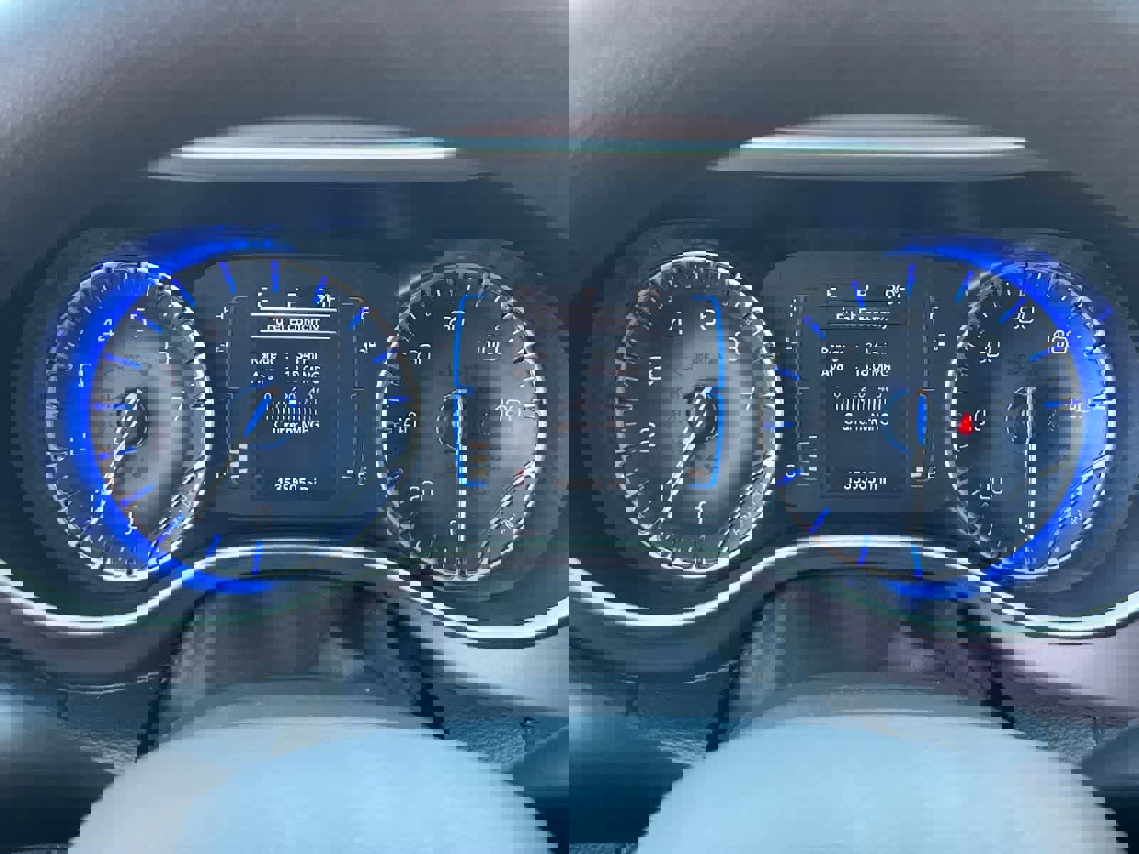 Used 2017 Chrysler Pacifica LX w/ Tire & Wheel Group image 26