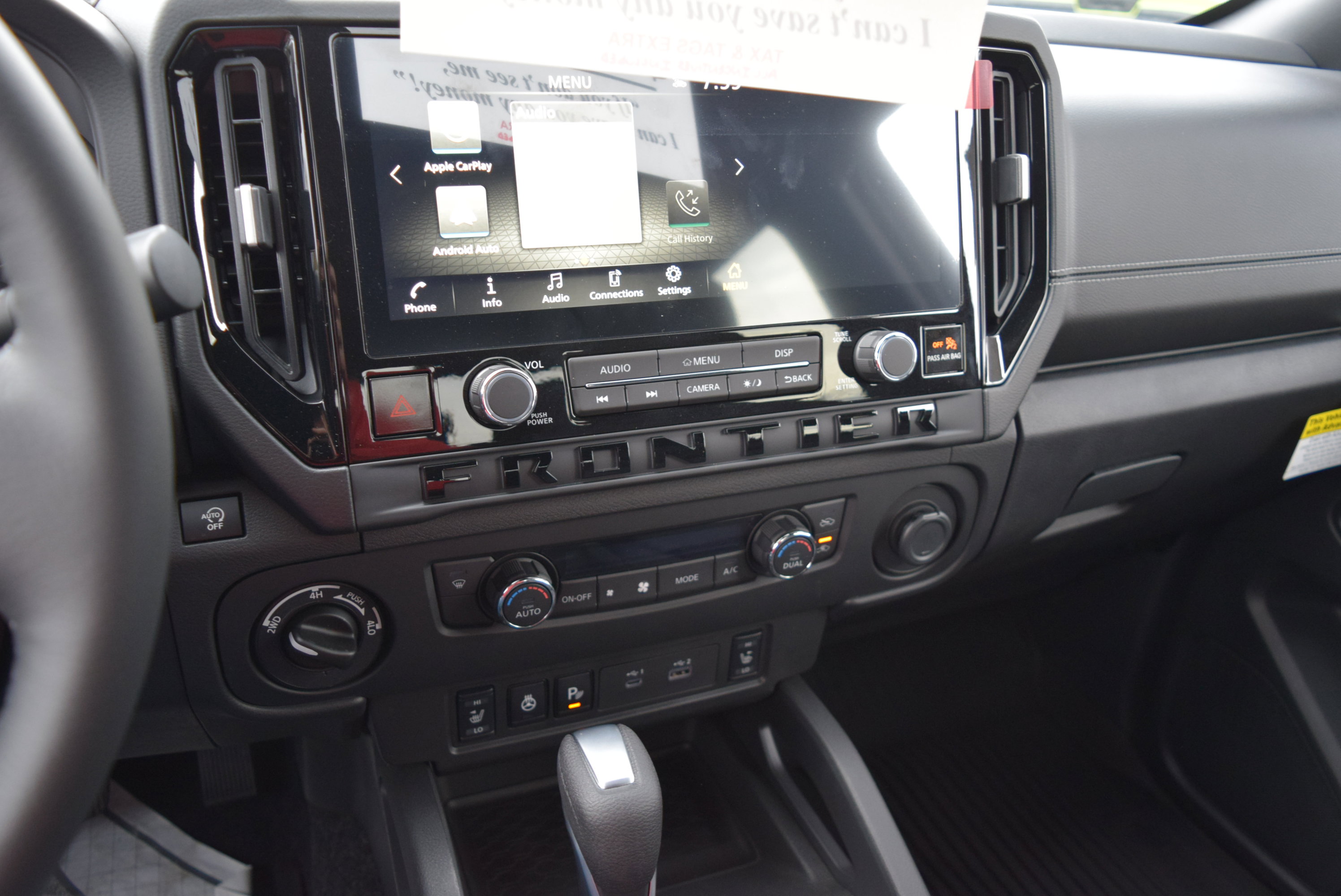Used 2026 Nissan Frontier SV w/ All-Weather Content Package AWD/4WD image 15