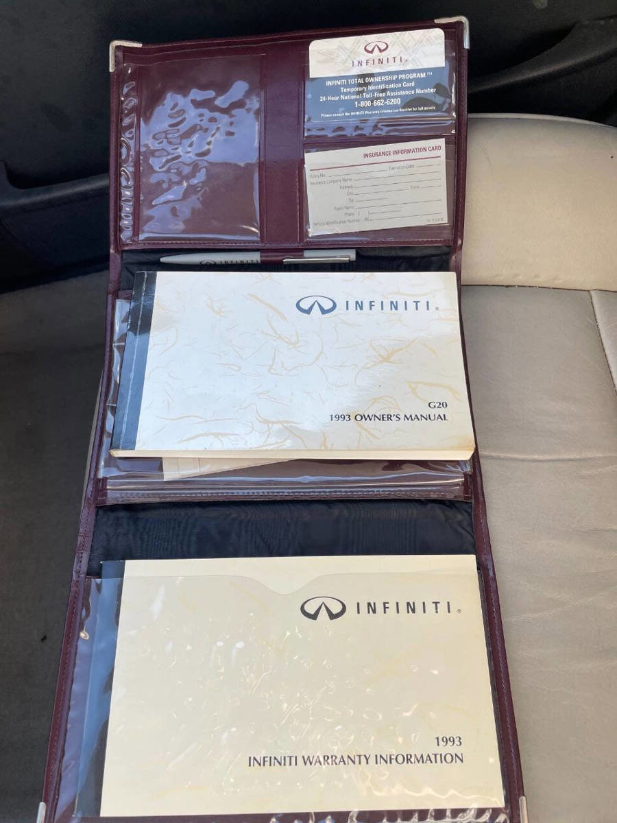 Used 1993 INFINITI G20 FWD image 13