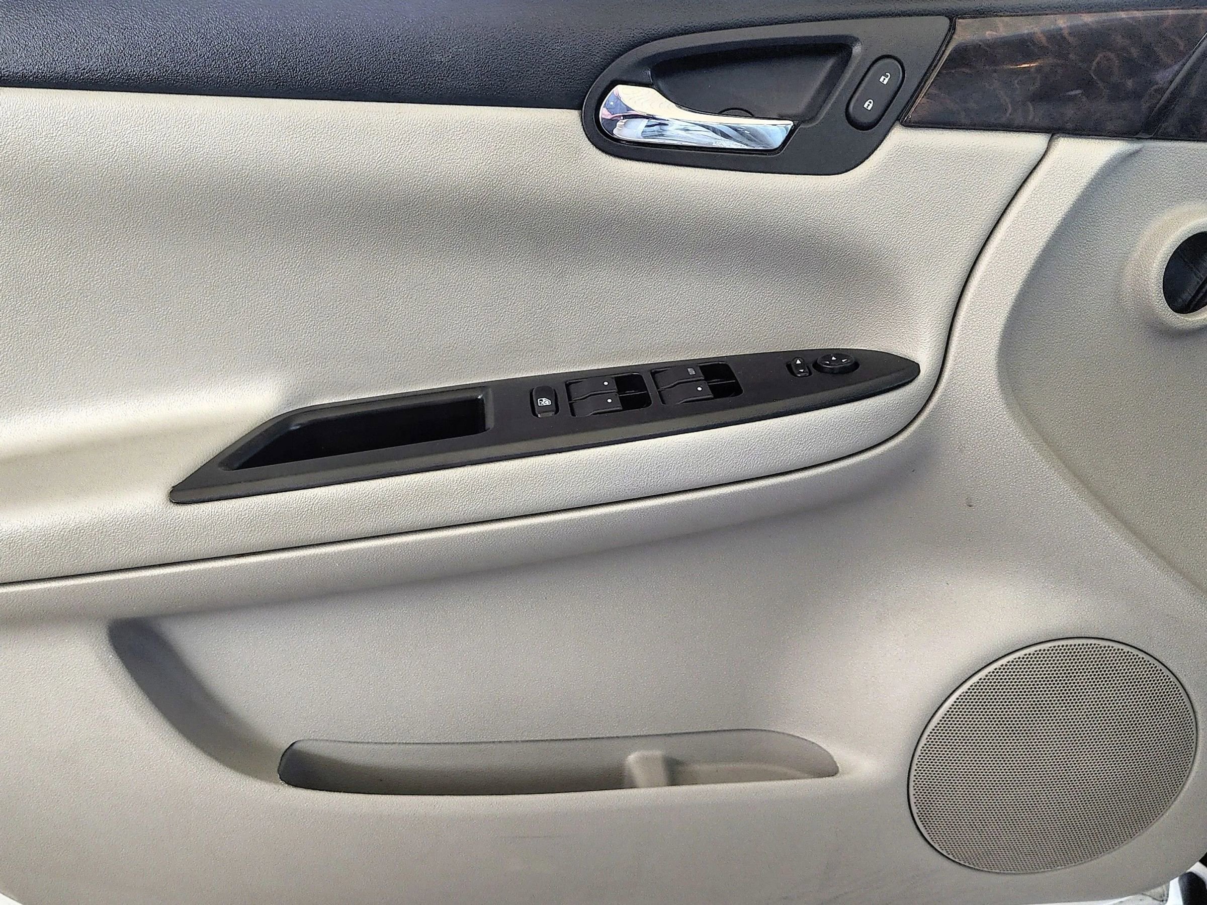 Used 2015 Chevrolet Impala Limited LS image 24