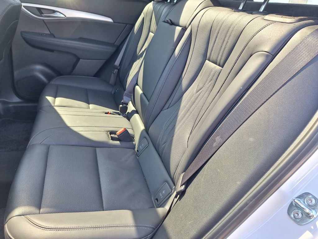 Used 2024 Buick Envision Avenir image 22