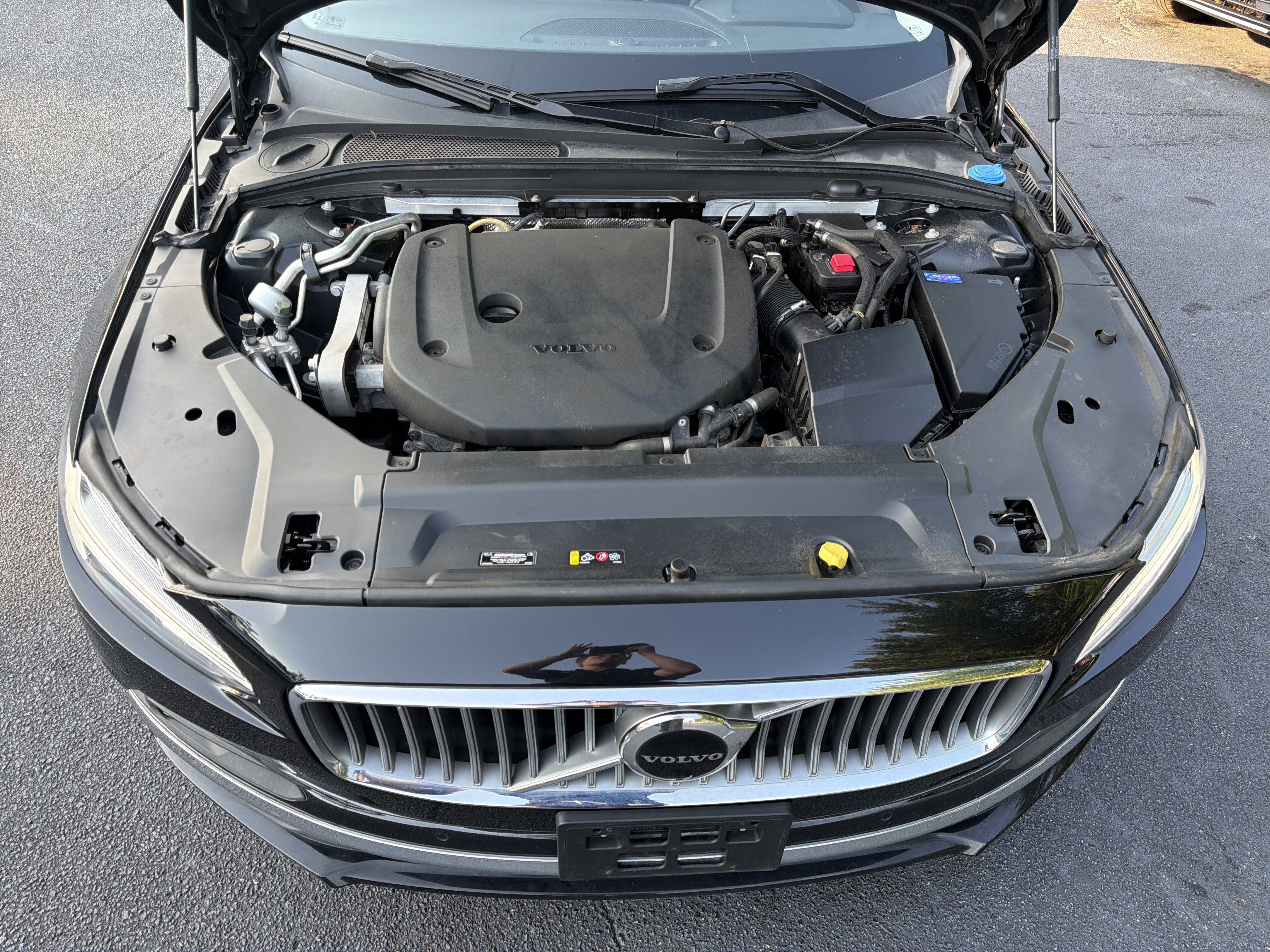 Certified 2023 Volvo S90 B6 Plus AWD/4WD image 36
