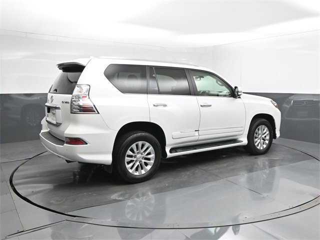 Used 2017 Lexus GX 460 image 15