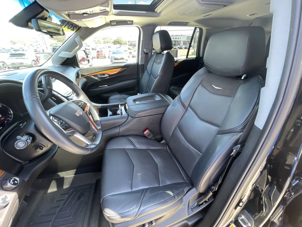 Certified 2018 Cadillac Escalade Premium Luxury AWD/4WD image 19