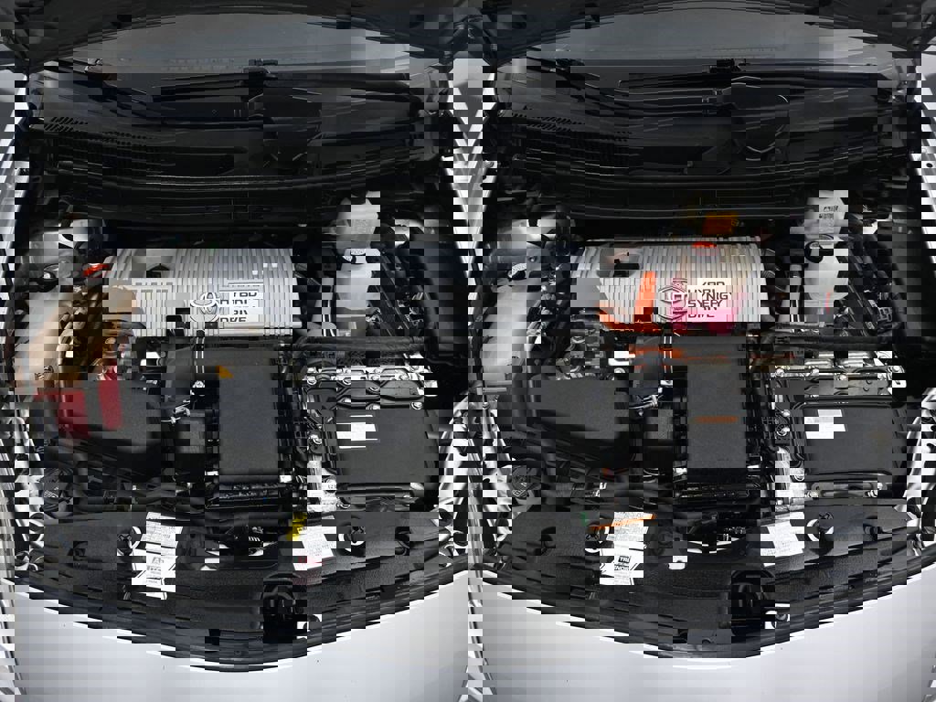 Used 2015 Toyota Prius Two FWD image 11