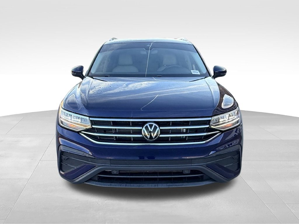 Used 2023 Volkswagen Tiguan SE FWD image 4
