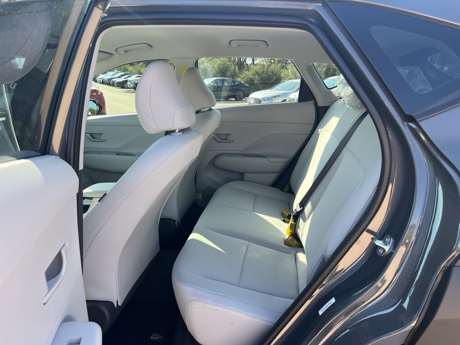 New 2027 Hyundai Kona SE FWD image 16