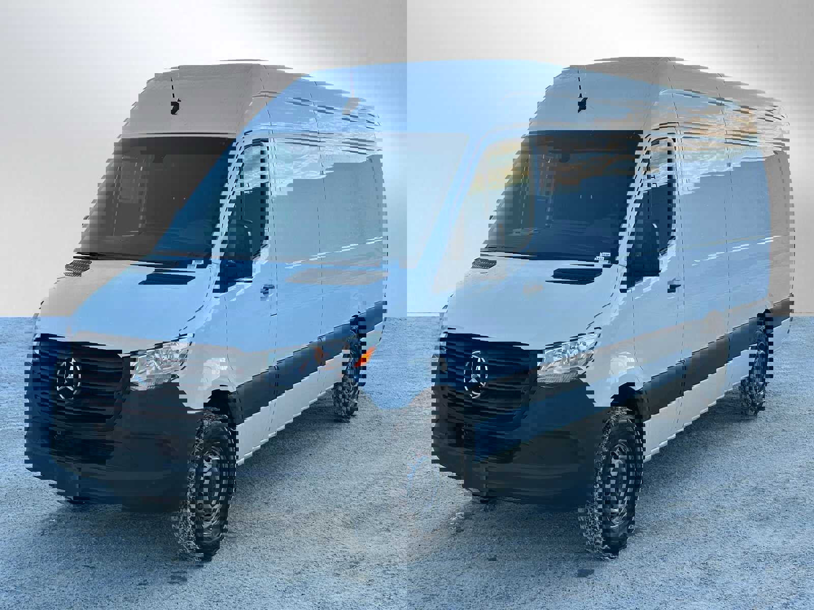 Used 2023 Mercedes-Benz Sprinter 2500 image 7