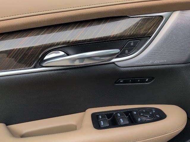 Used 2020 Cadillac XT6 Sport w/ Platinum Package image 17