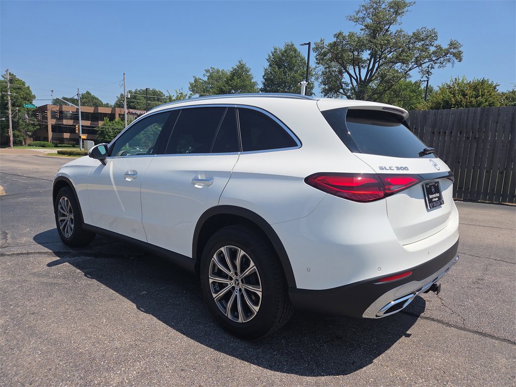 New 2025 Mercedes-Benz GLC 300 4MATIC image 3