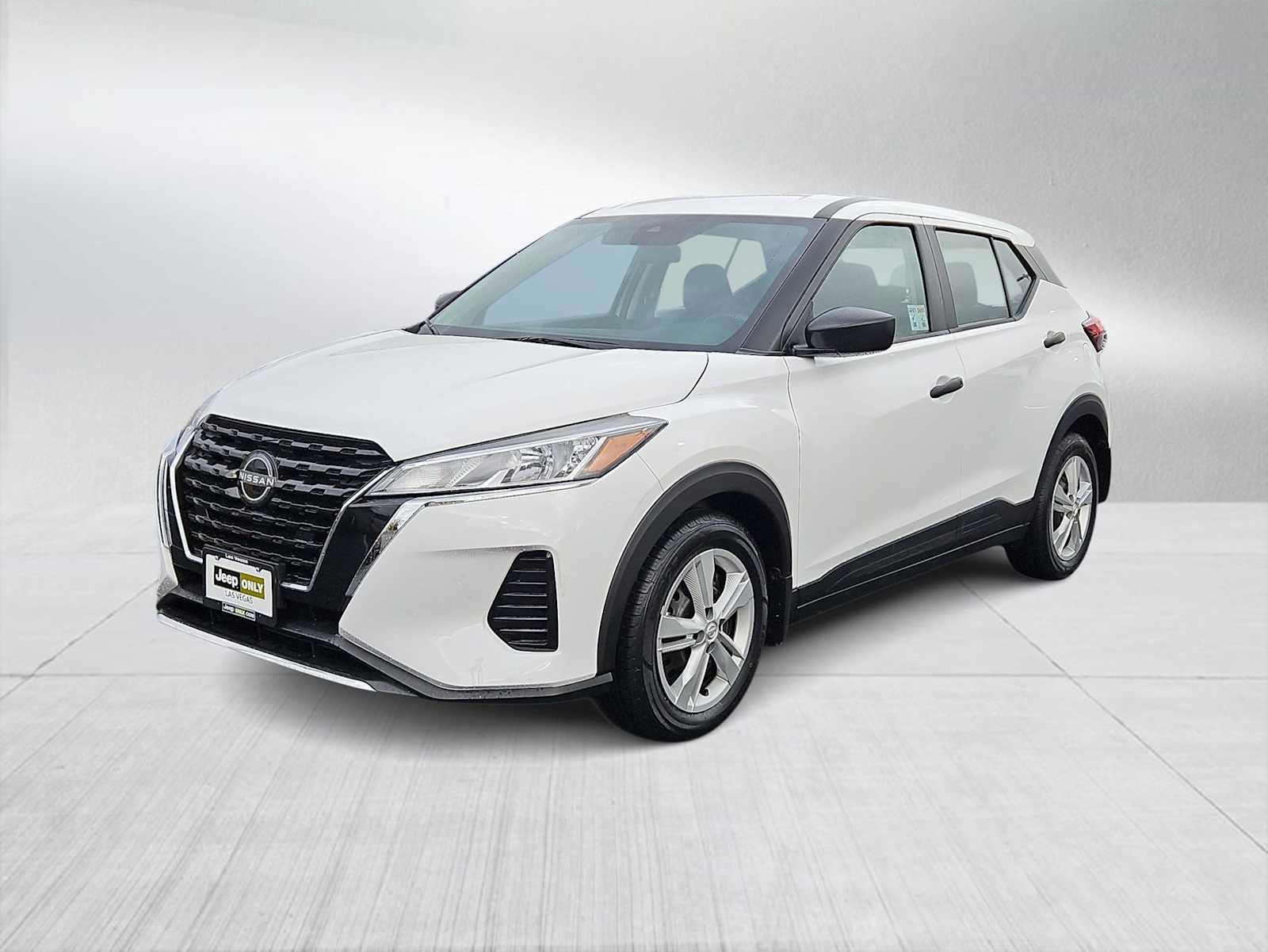 Used 2023 Nissan Kicks S image 4