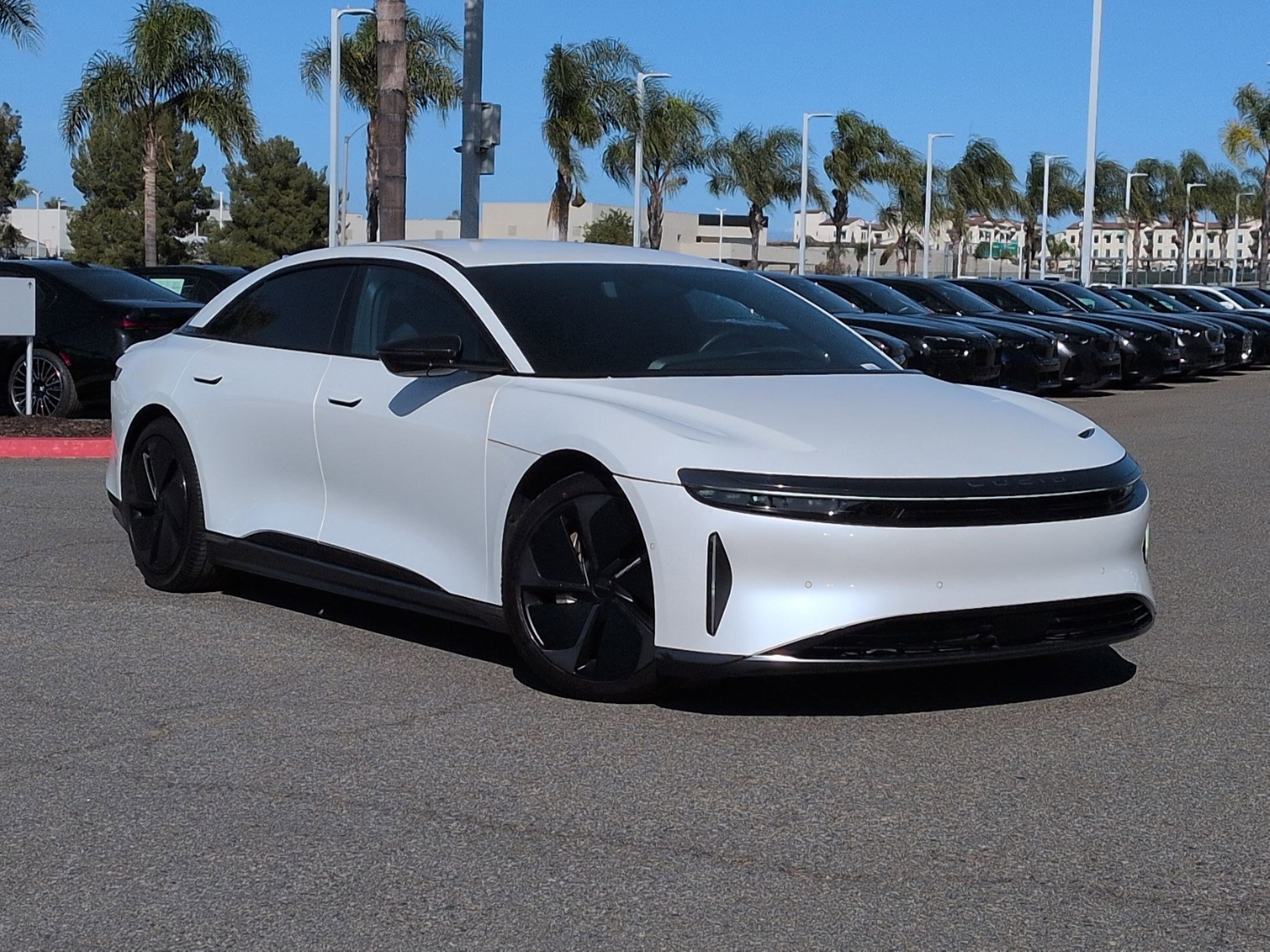 Used 2024 Lucid Air Touring image 2