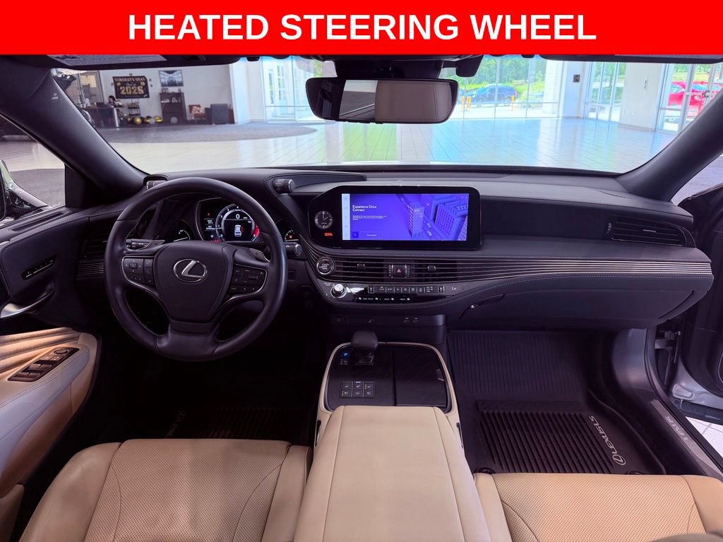 Used 2023 Lexus LS 500 w/ Accessory Package (Z2) RWD image 12