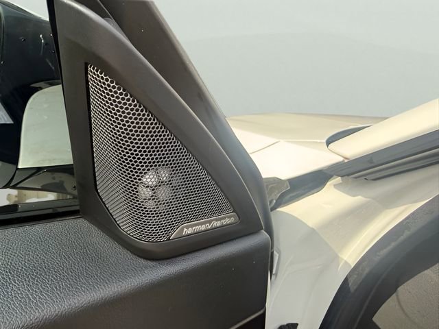 Used 2024 BMW M2 w/ Lighting Package image 9