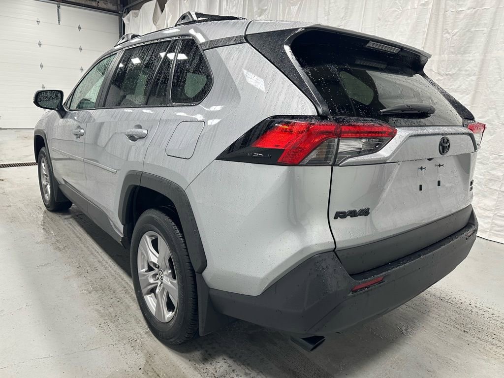 Used 2025 Toyota RAV4 XLE image 5