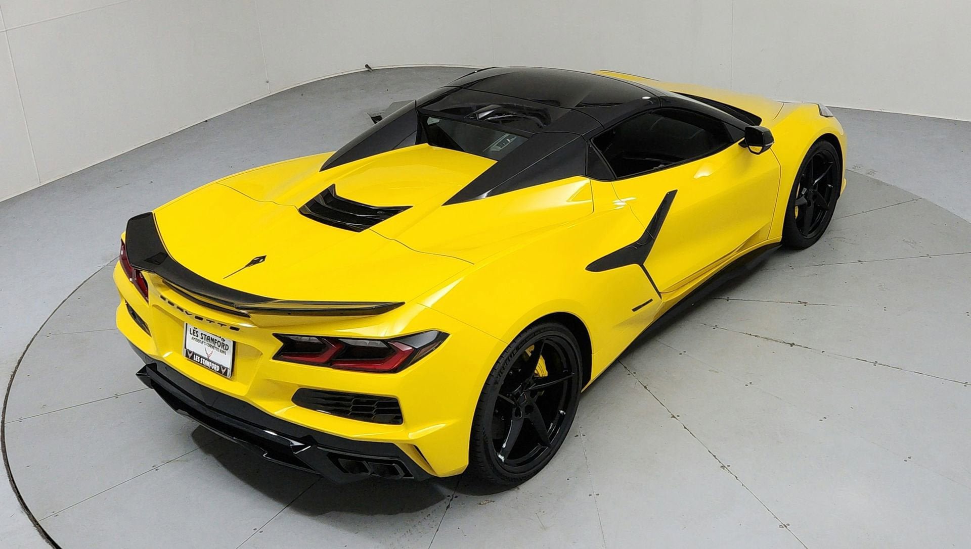 New 2025 Chevrolet Corvette E-Ray w/ Battery Protection Package AWD/4WD image 12