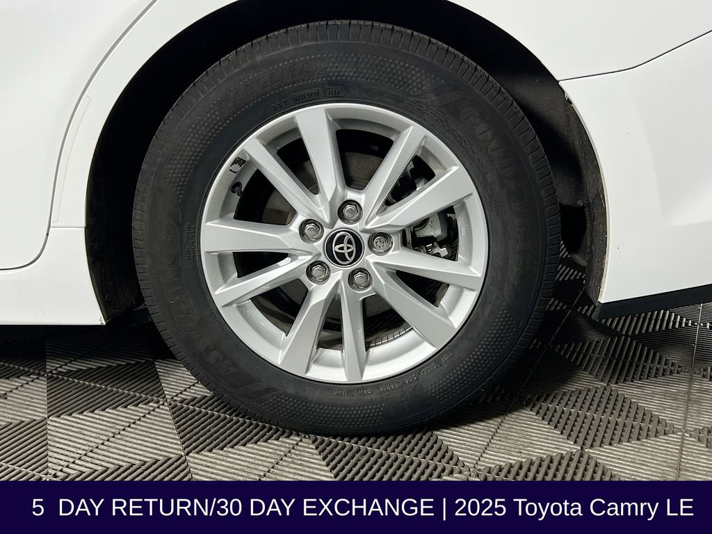 Used 2025 Toyota Camry LE w/ Convenience Package FWD image 35