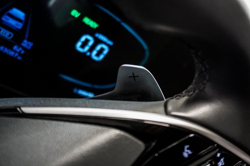 Used 2023 Kia Niro EX Touring image 18