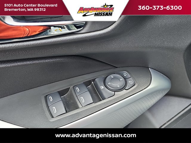 Used 2024 Chevrolet Trax LS w/ LS Convenience Package image 9