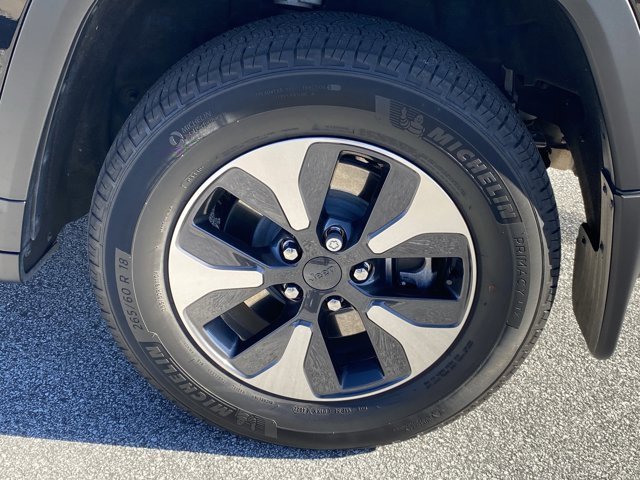 Used 2022 Jeep Grand Cherokee Limited 4xe w/ Luxury Tech Group II image 36