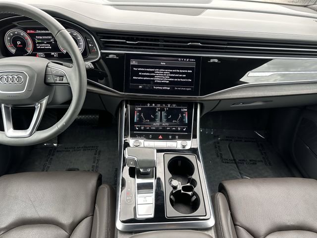 Used 2022 Audi Q8 Prestige image 15