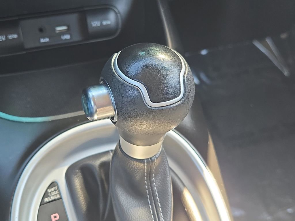 Used 2018 Kia Soul + image 23