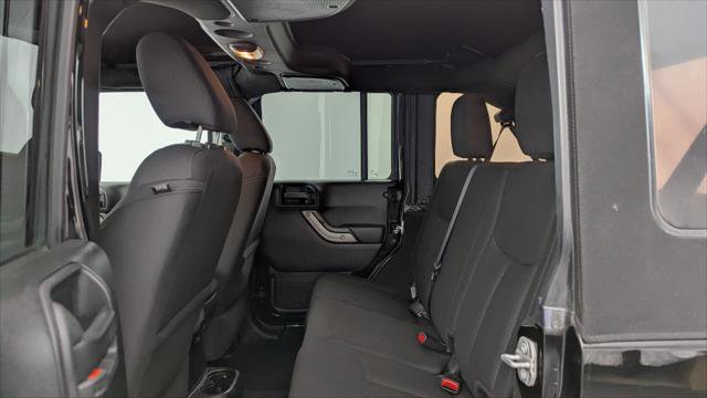 Used 2018 Jeep Wrangler Unlimited Sport S AWD/4WD image 17