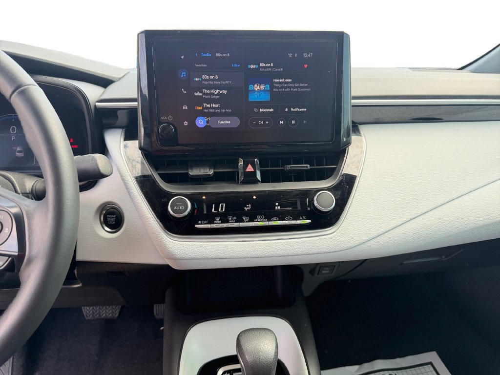 Used 2026 Toyota Corolla SE FWD image 12