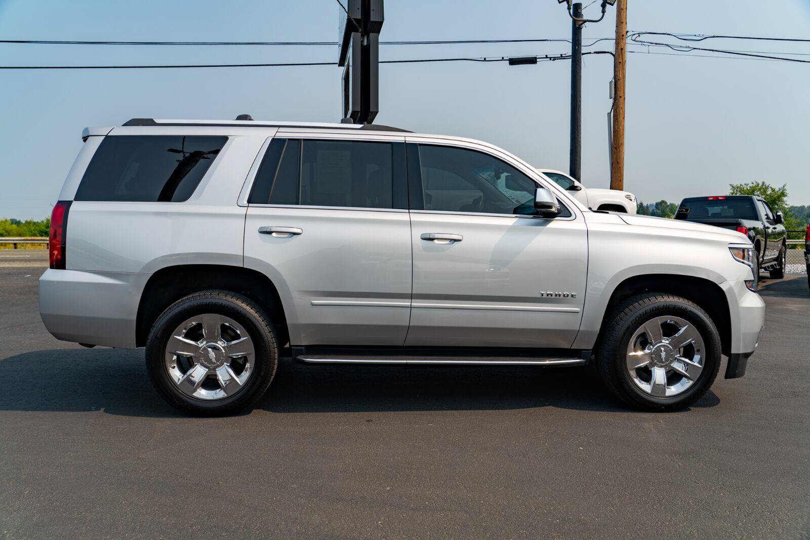 Used 2017 Chevrolet Tahoe Premier w/ Max Trailering Package AWD/4WD image 8