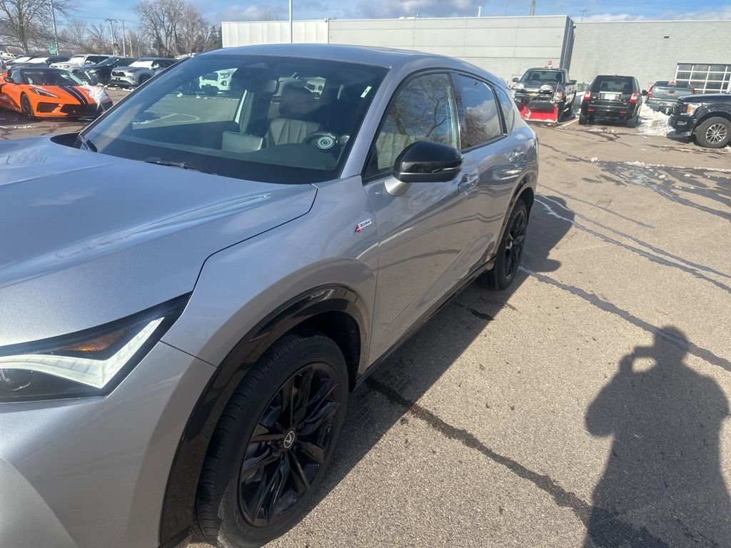 Used 2025 Acura ADX A-Spec image 4