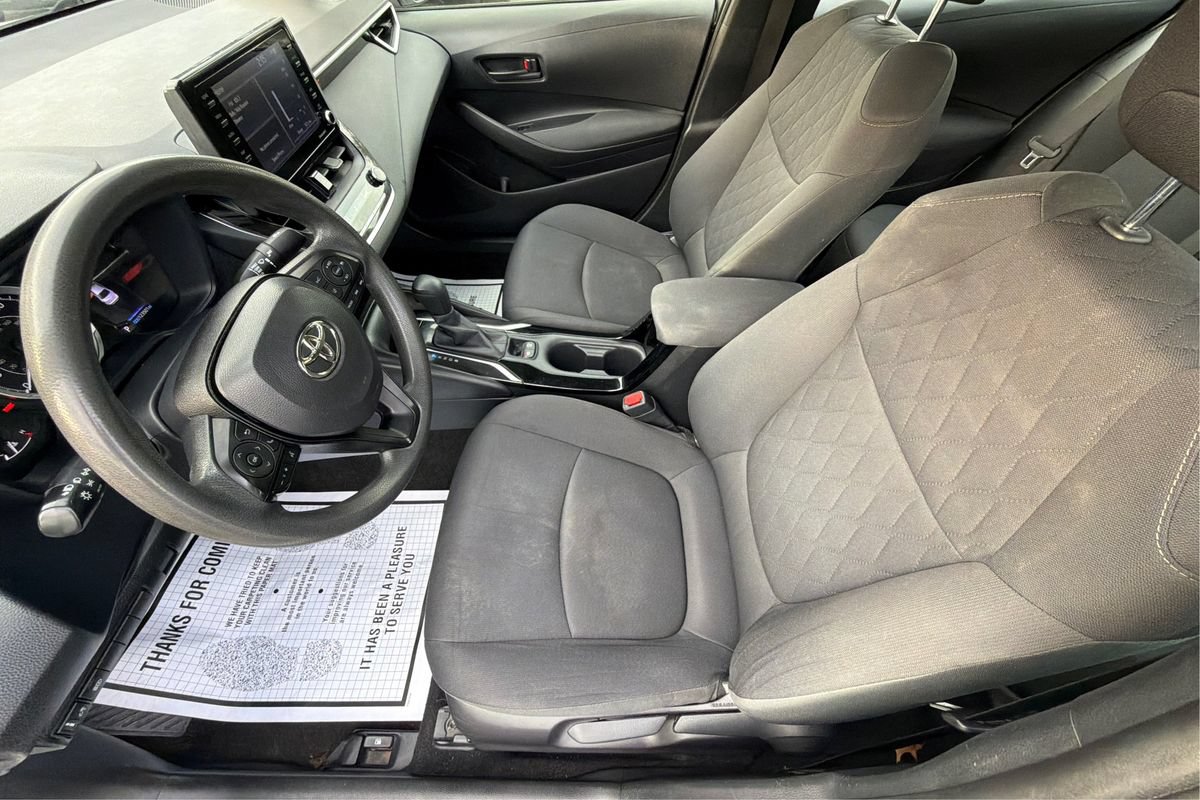 Used 2022 Toyota Corolla LE FWD image 9